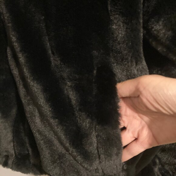 #103 Girls' UKids Black Faux Fur Hooded Lined Jacket, Size Large - Picture 3 of 7